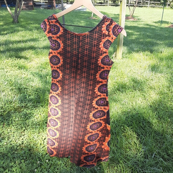 Fractal/Flower of Life Dress - Picture 2 of 3